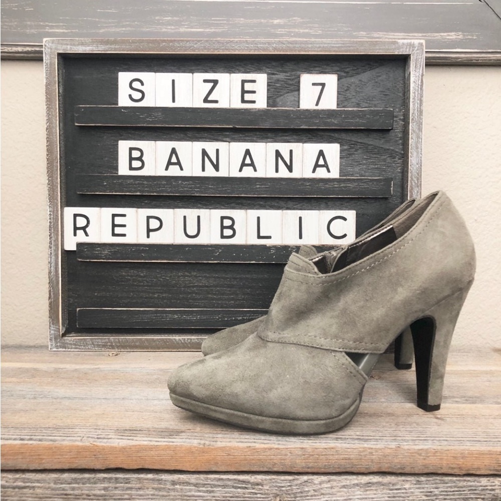 Banana Republic Suede Booties